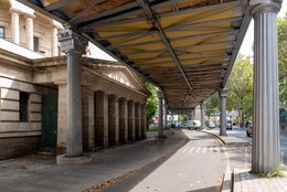 19th-arrondissement;-Boulevard-de-la-Villette;-Claude-Nicolas-Ledoux;-Colonnade;-Cycle-path;-Elevated-metro;-France;-Île-de-France-region;-Kaleidos;-Kaleidos-images;-La-parole-à-limage;-Paris;-Parisian-heritage;-Rail-infrastructure;-Rotonde-de-la-Villette;-Stories-Pictures;-Summer-2026;-Sustainable-mobility;-Tarek-Charara
